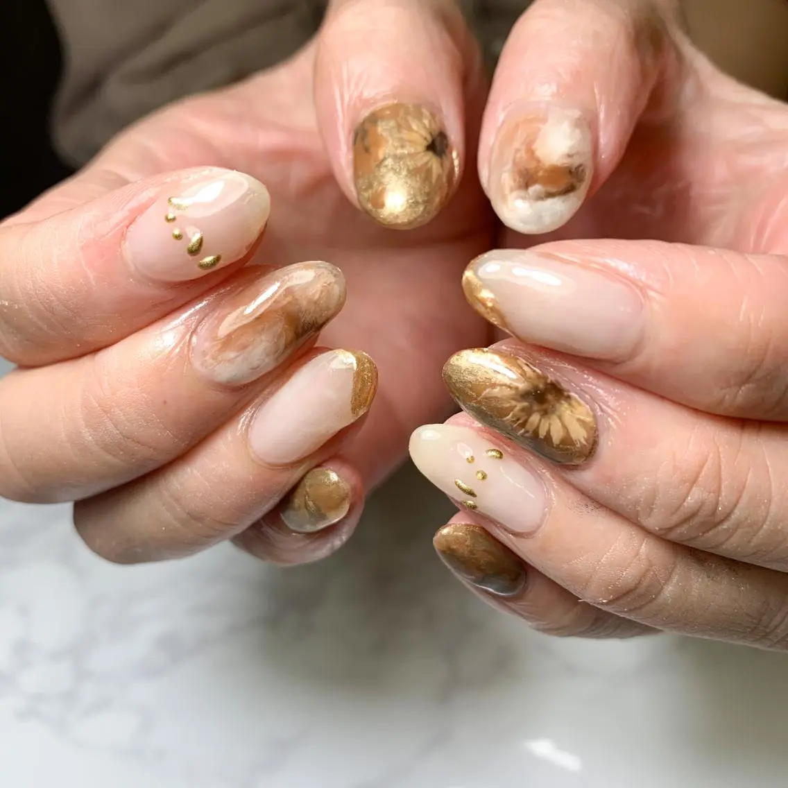 ネイル ハンドネイル FIORITURA aiのネイルデザイン