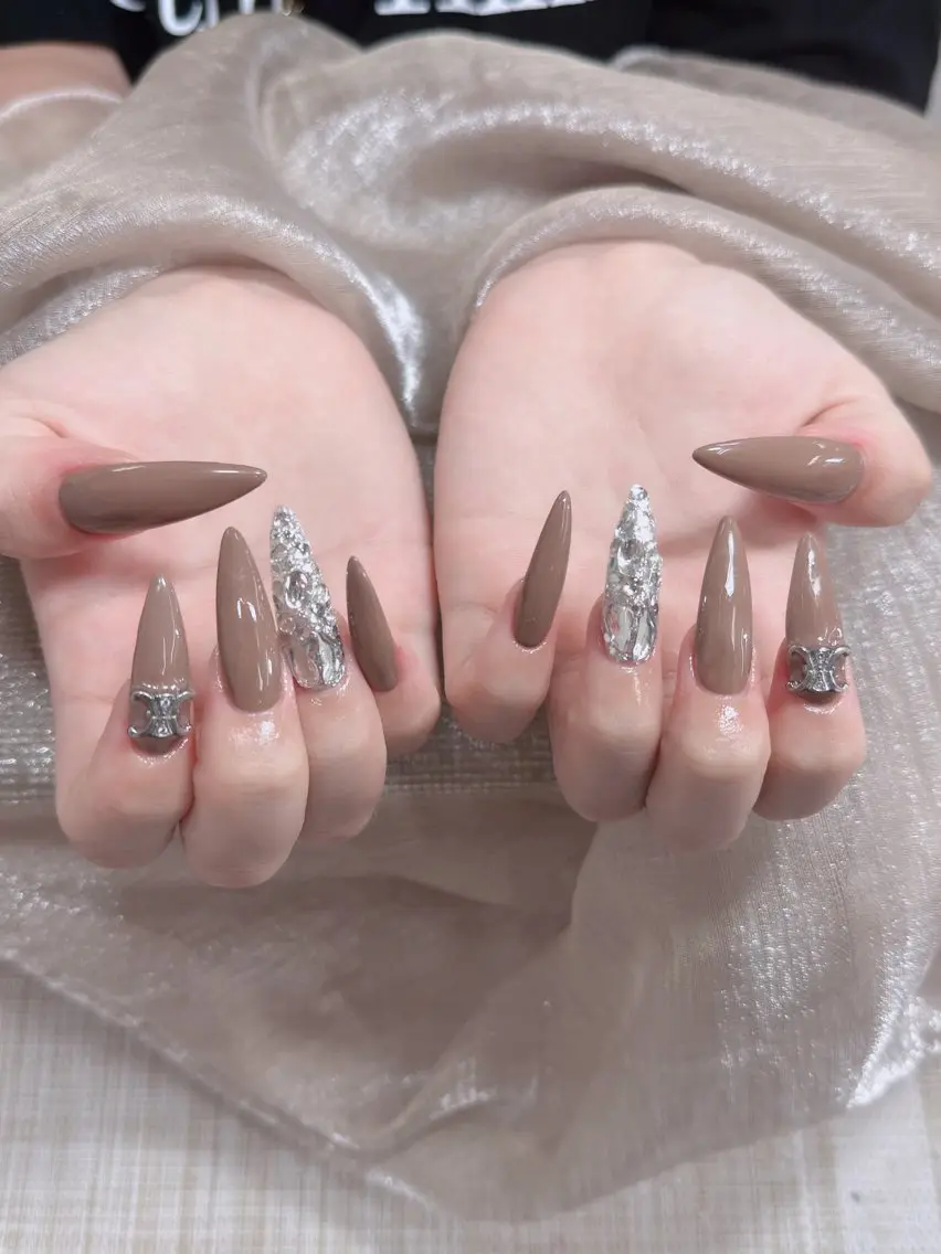 ネイル オーロラネイル フレンチネイル ジェルネイル ハロウィン キラキラネイル ハンドネイル H.baby Nail Salonのネイルデザイン