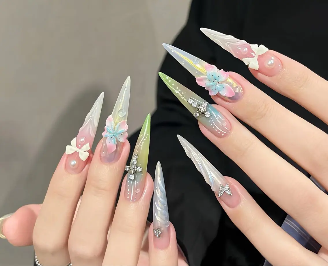 ネイル アートネイル チークネイル 長さ出し フラワーネイル ジェルネイル YK Beauty Salonのマツエク・マツパデザイン