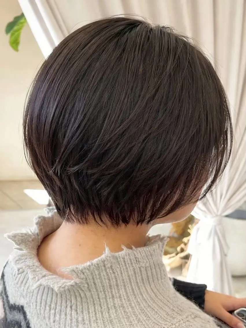 ショート カット センターパート 韓国ヘア・綾也のヘアスタイル