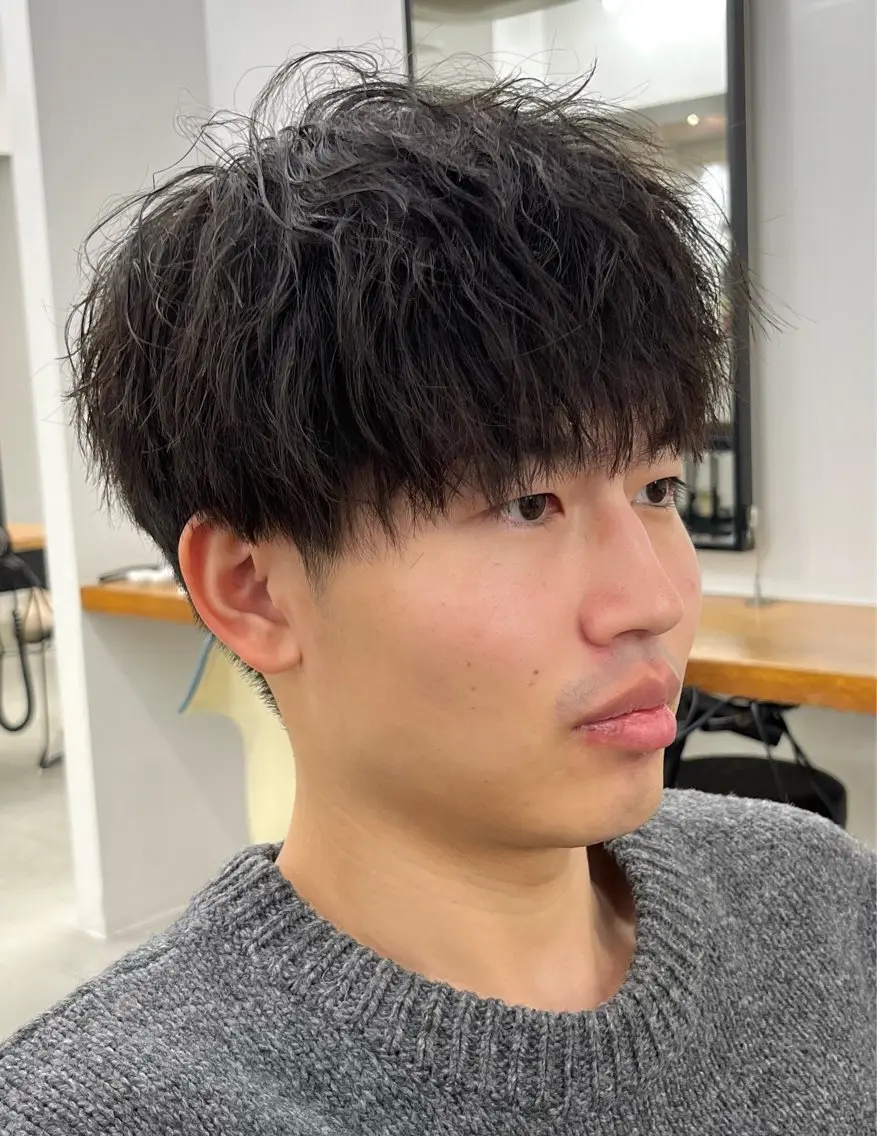 パーマ メンズ センターパート フェザーパーマ メンズパーマ ニュアンスパーマ メンズカット/パー マ/川越/成田最のヘアスタイル