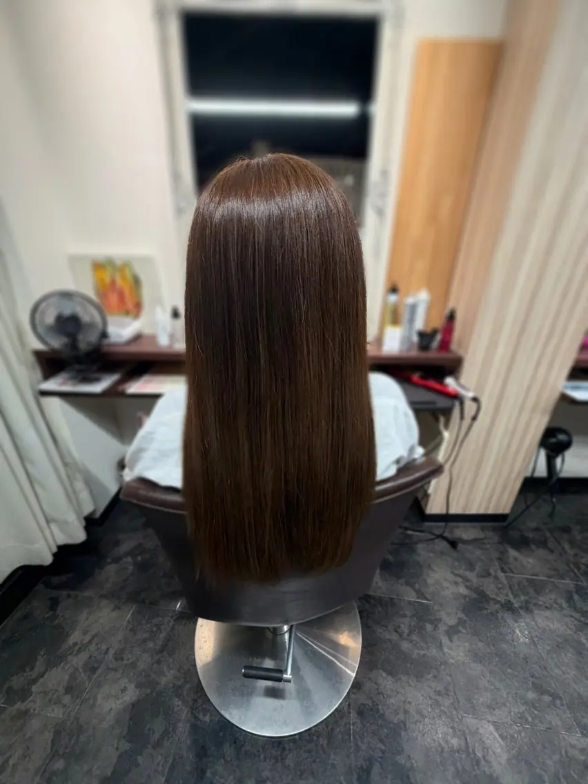 ロング カラー ブラウンカラー ロング トリートメント ヘアカラー 藤島 凜櫻のヘアスタイル