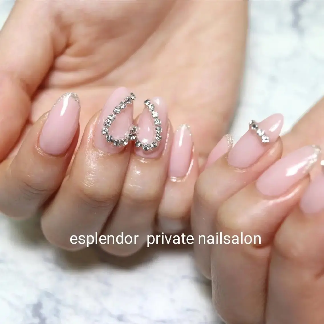ネイル フレンチネイル ハート ラメ(グリッター) シルバー esplendor  小野寺のネイルデザイン