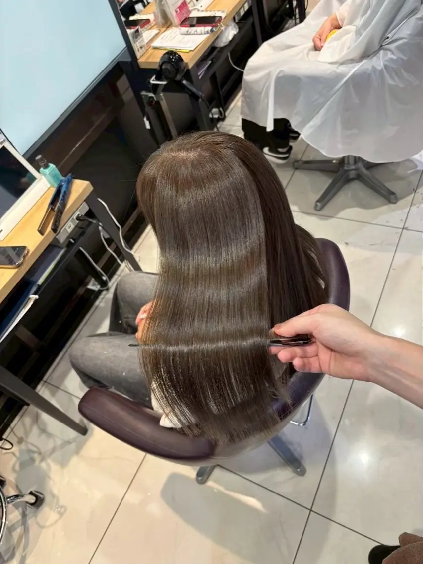 ロング カラー カット ヘアカラー 🩵レイヤー✖︎ 髪質改善🩵リョウヤのヘアスタイル