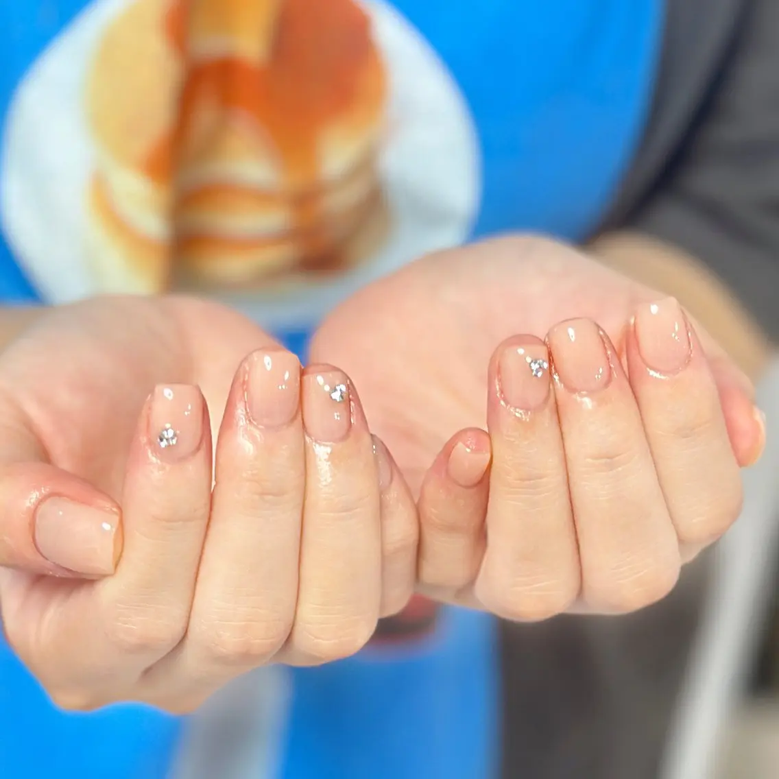 ネイル アートネイル オーロラネイル チークネイル フレンチネイル ガラスフレンチ 🎀YooLi Nail salonのネイルデザイン