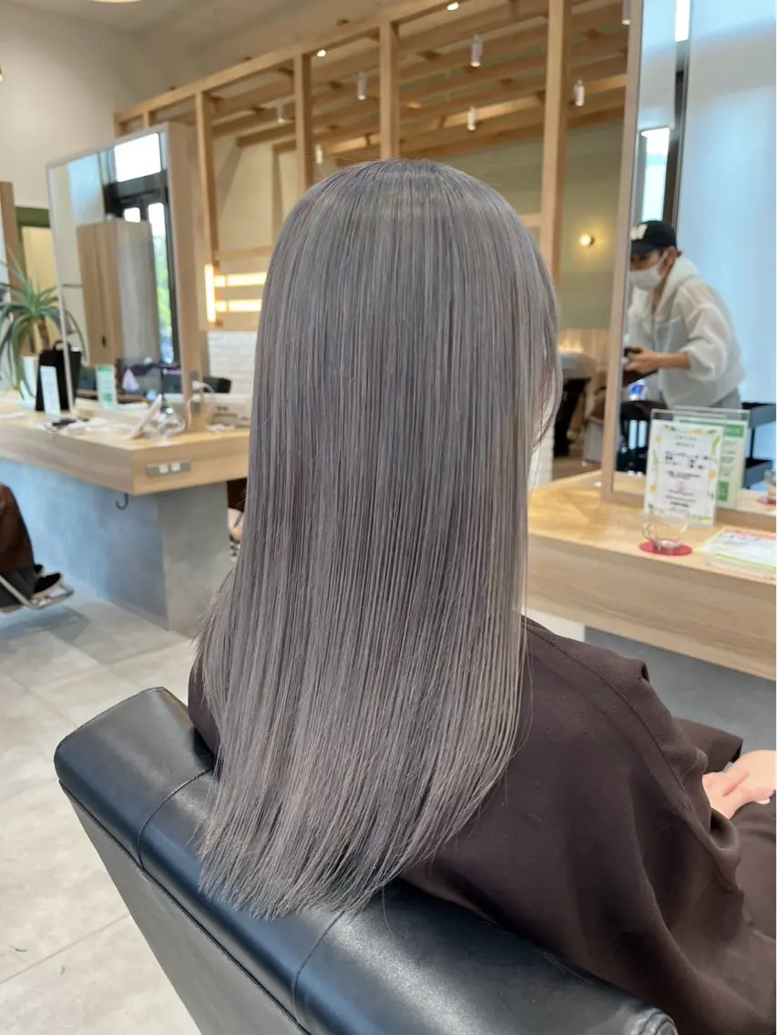 ロング カラー シルバー ヘアカラー トリートメント ハイトーン💛透明感 カラー/mikaのヘアスタイル
