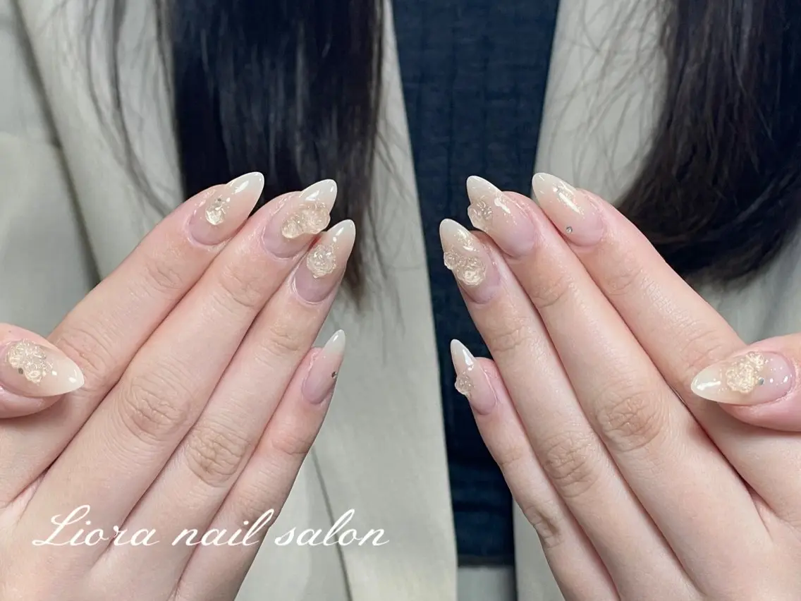 ネイル チークネイル フットネイル フレンチネイル ジェルネイル ガーリー ハンドネイル Liora nailのネイルデザイン