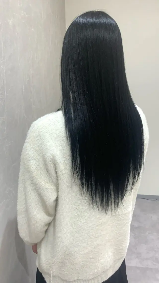 ロング カラー 黒髪 ブリーチ ブルーカラー ブルーブラック 透明感カラー 癖毛改善縮毛矯正 /中山なかやまのヘアスタイル