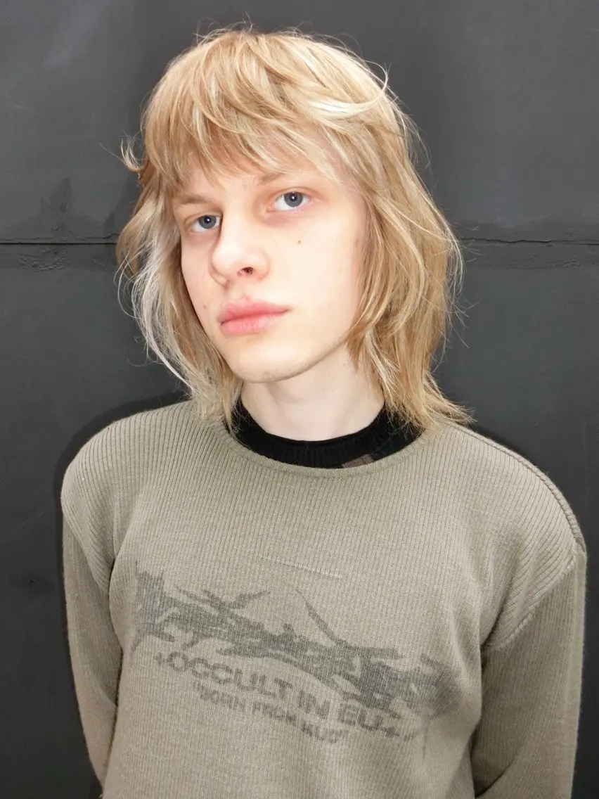 ミディアム カラー ベージュカラー ツートーンカラー レイヤーカット 🪐無料カットモデル 募集中🪐ナオキのヘアスタイル