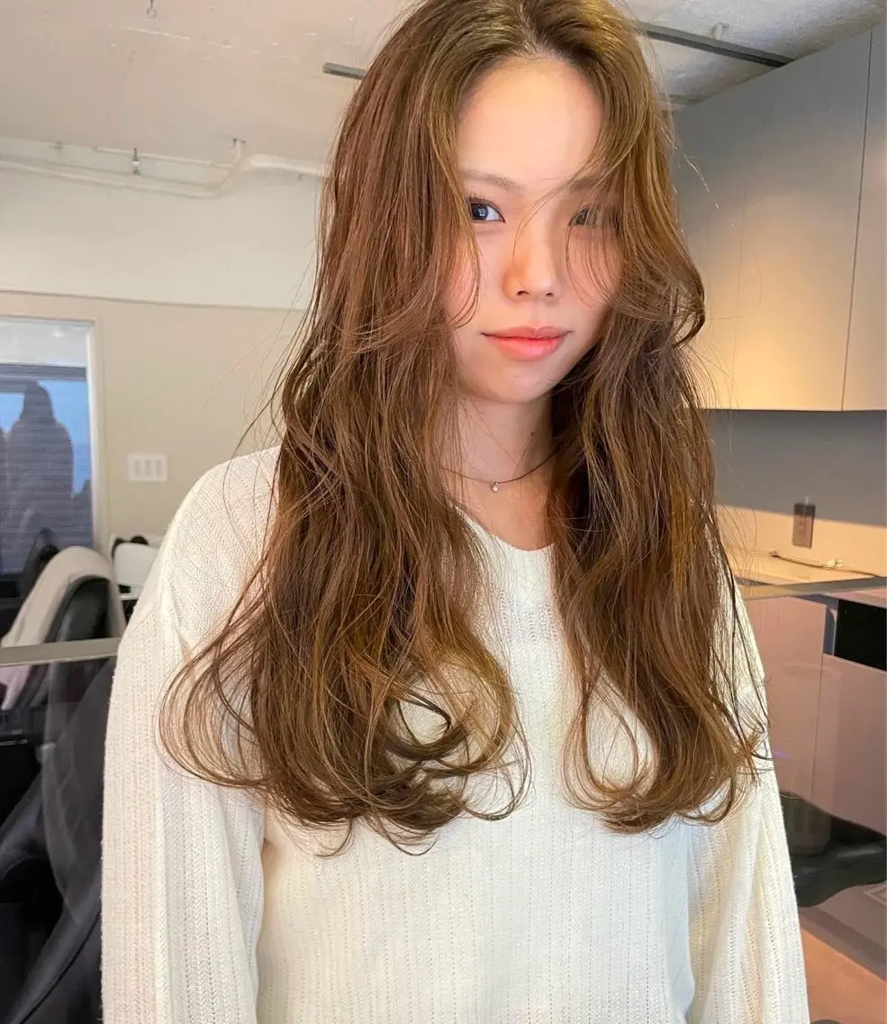 【ベージュ限定カラーモデル様募集🫧】ブリーチなしでトーンアップカラーまろやかベージュの写真