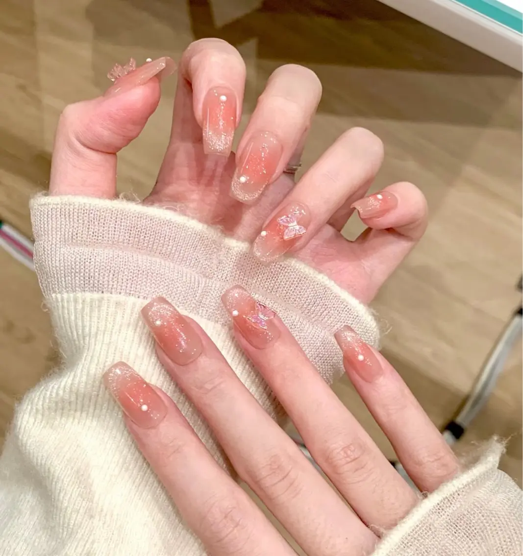 ネイル オーロラネイル べっ甲ネイル チークネイル 成人式 長さ出し ハンドネイル ハンドケア For you. Nail Salonのネイルデザイン