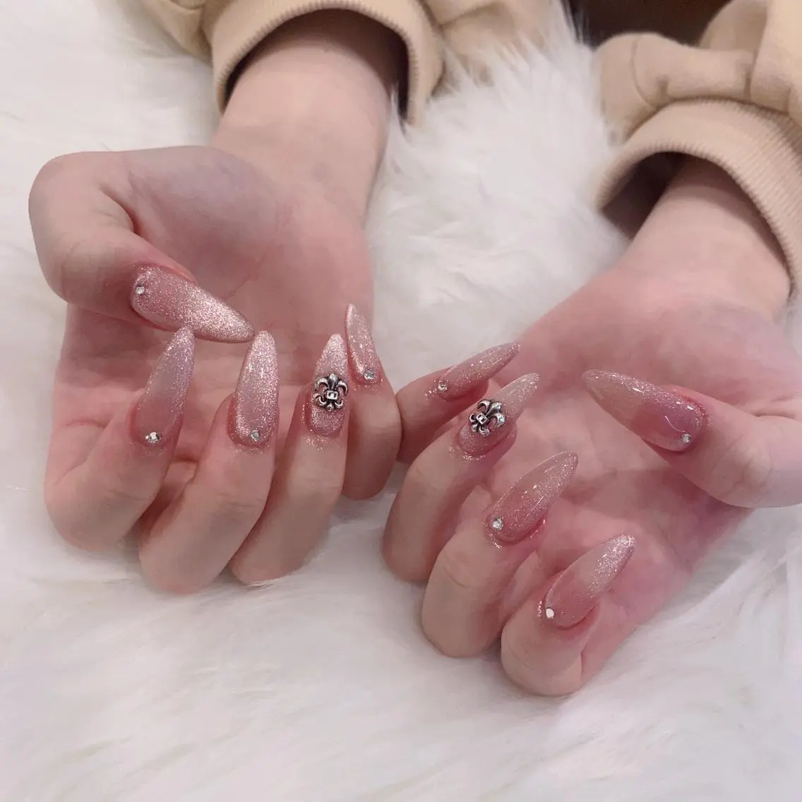 ネイル ハンドネイル Tinaネイル 難波のネイルデザイン