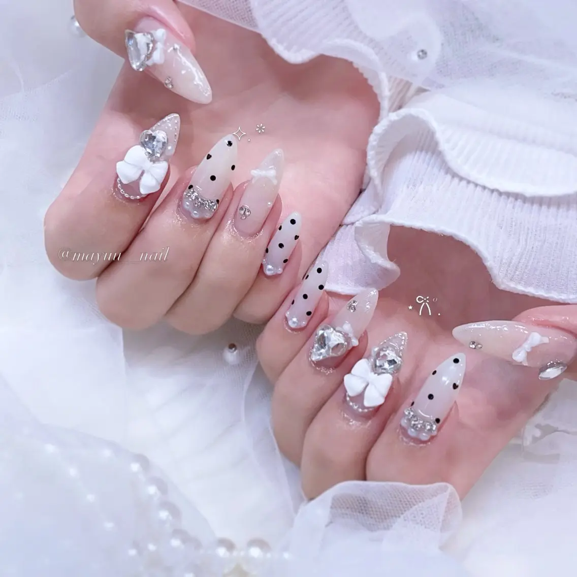 ネイル ロングネイル ハンドネイル 🎀 Mayu 🎀痛ネイルのネイルデザイン