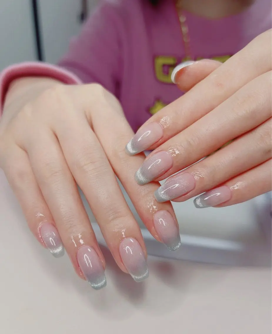 ネイル オーロラネイル 長さ出し フットネイル 韓国ネイル ラメ(グリッター) ハンドネイル 👍thumbs up nail👍のネイルデザイン