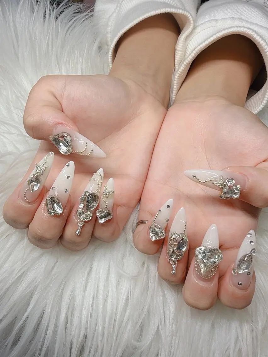 ネイル Lee Nailsのネイルデザイン