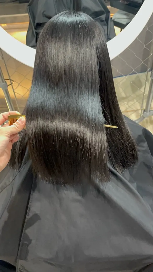 セミロング 縮毛矯正 トリートメント CoCooN TAKUMAのヘアスタイル