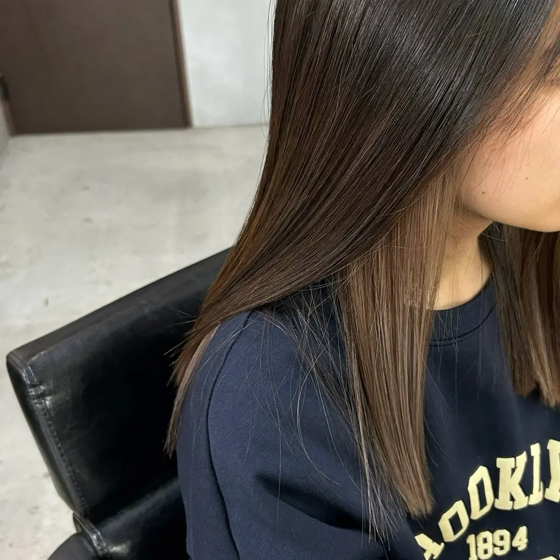 セミロング カラー beleef manakaのヘアスタイル