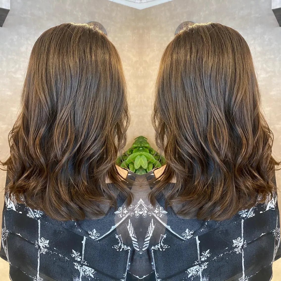 セミロング カラー tocca 💜石田愛結💜のヘアスタイル