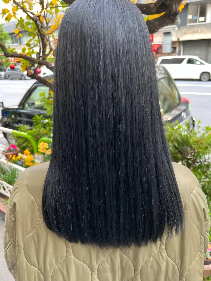 セミロング カラー 【髪質改善/縮毛矯正 /カラー】ホサカのヘアスタイル