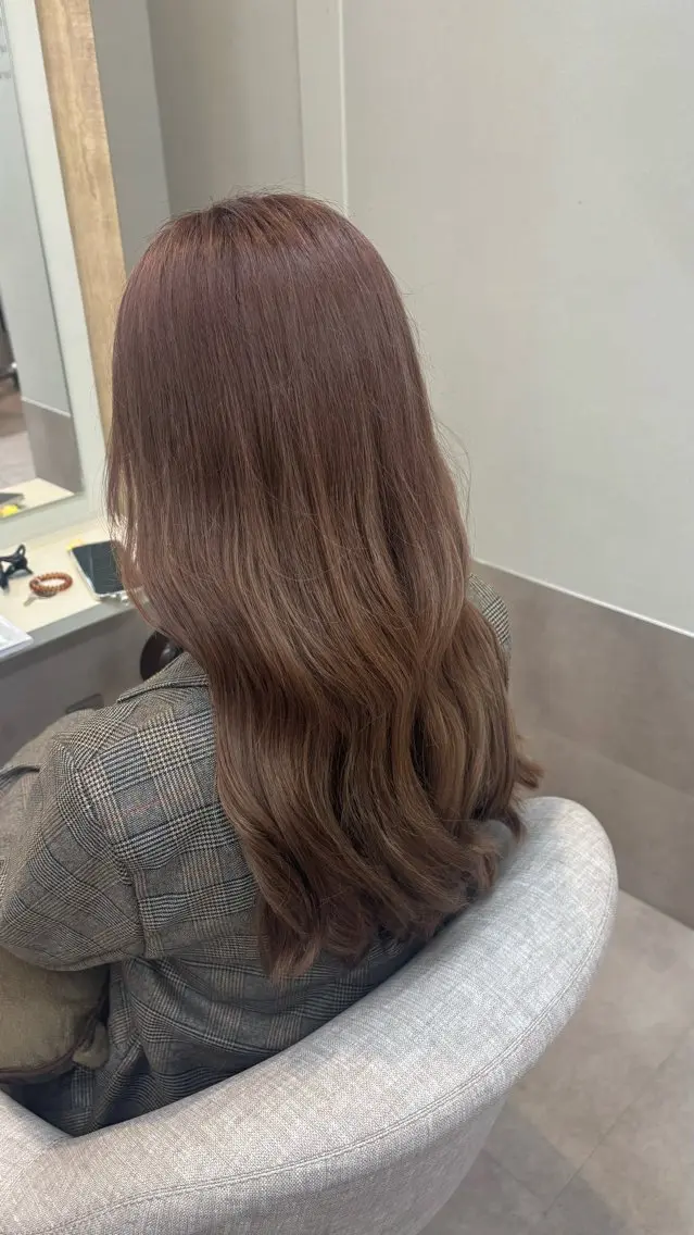 ロング カラー ブラウンカラー ピンクカラー ピンクブラウン ヘアカラー トリートメント 池田 蘭/藤崎のヘアスタイル