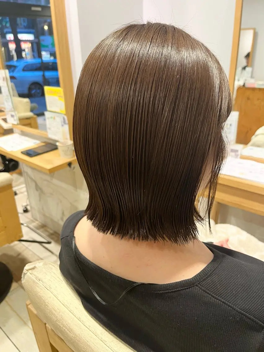 ミディアム カラー 切りっぱなしボブ ボブ 勝野 優佳のヘアスタイル