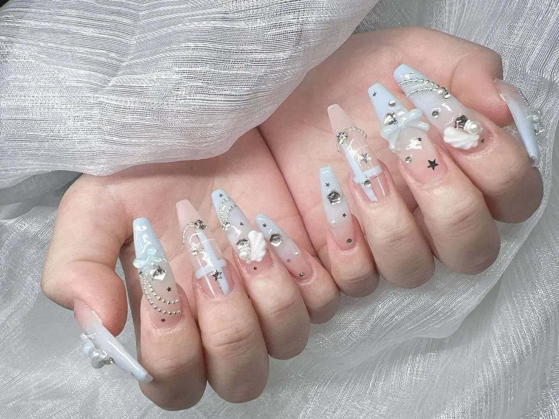ネイル ハンドネイル Lee Nailsのネイルデザイン