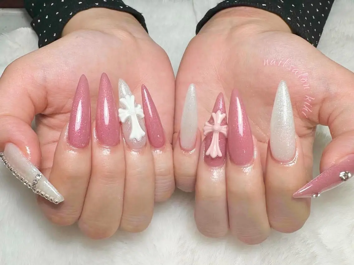 ネイル 長さ出し ジェルネイル マグネットネイル 持ち込み ニュアンスネイル ハンドネイル キ ヒのネイルデザイン