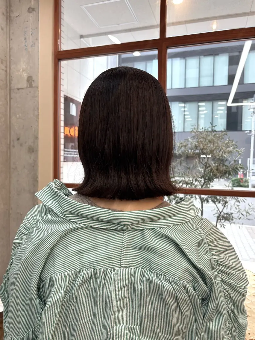 ミディアム 切りっぱなしボブ ボブ アキホ /カット✁カラーのヘアスタイル