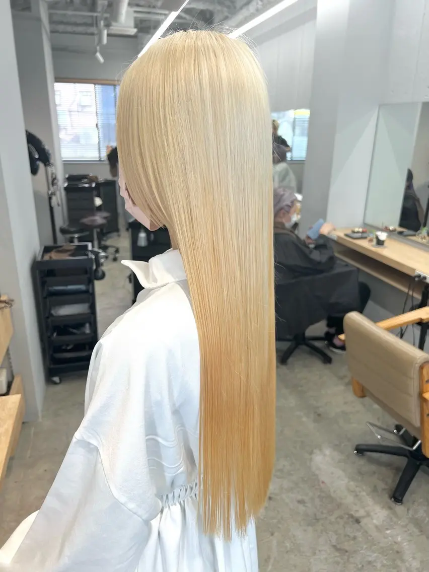 ロング カラー 抜きっぱなしブロンド ブロンド 代表 YUKI ☆のヘアスタイル