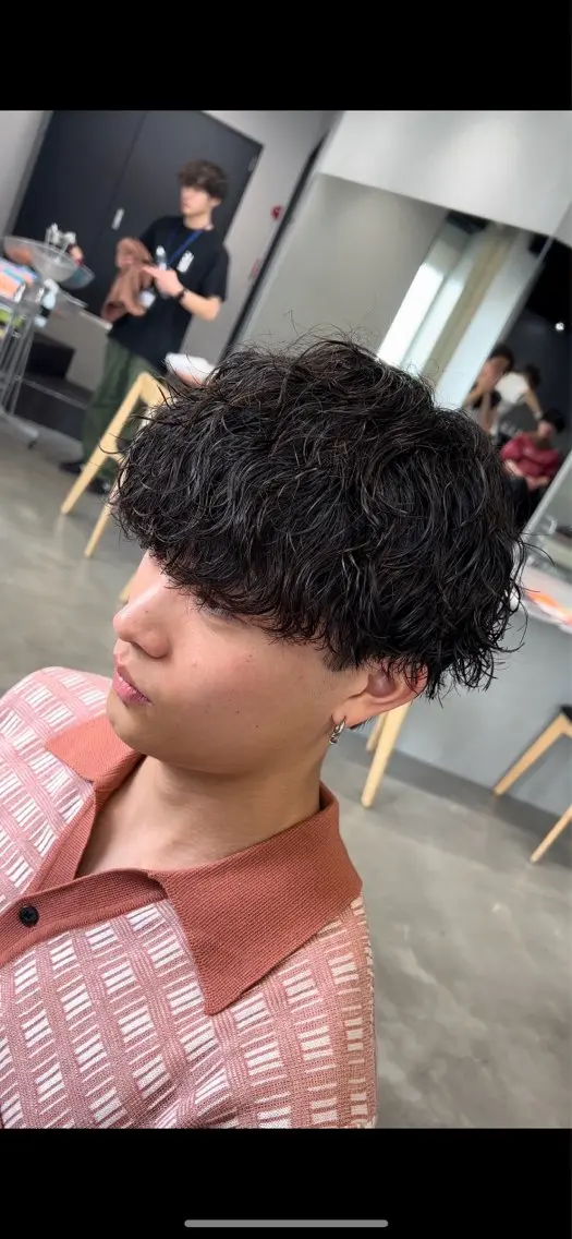 ショート パーマ メンズ 波巻きパーマ 松下 友希 【fifth】のヘアスタイル