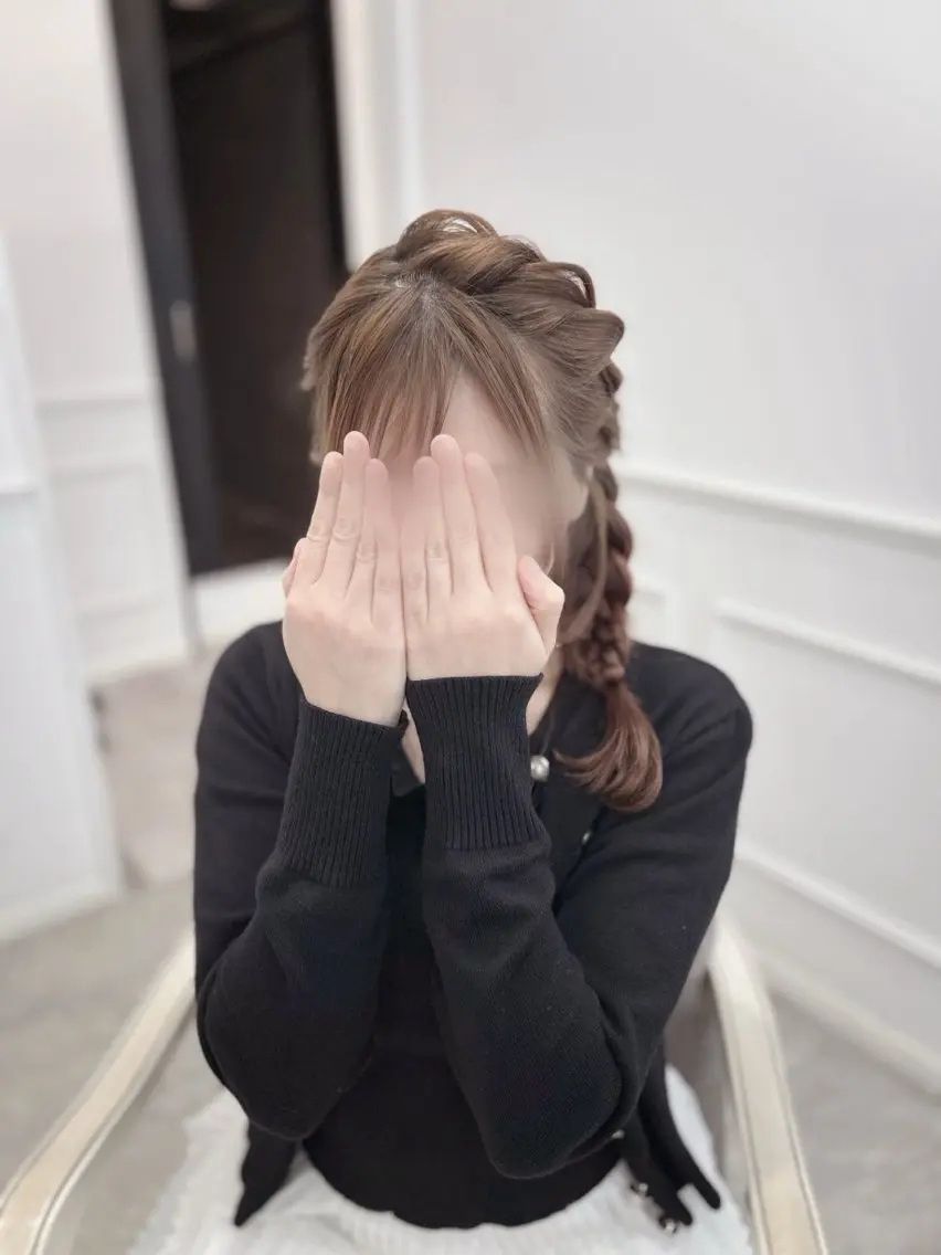 ロング ヘアアレンジ 徳倉 碧葉のヘアスタイル
