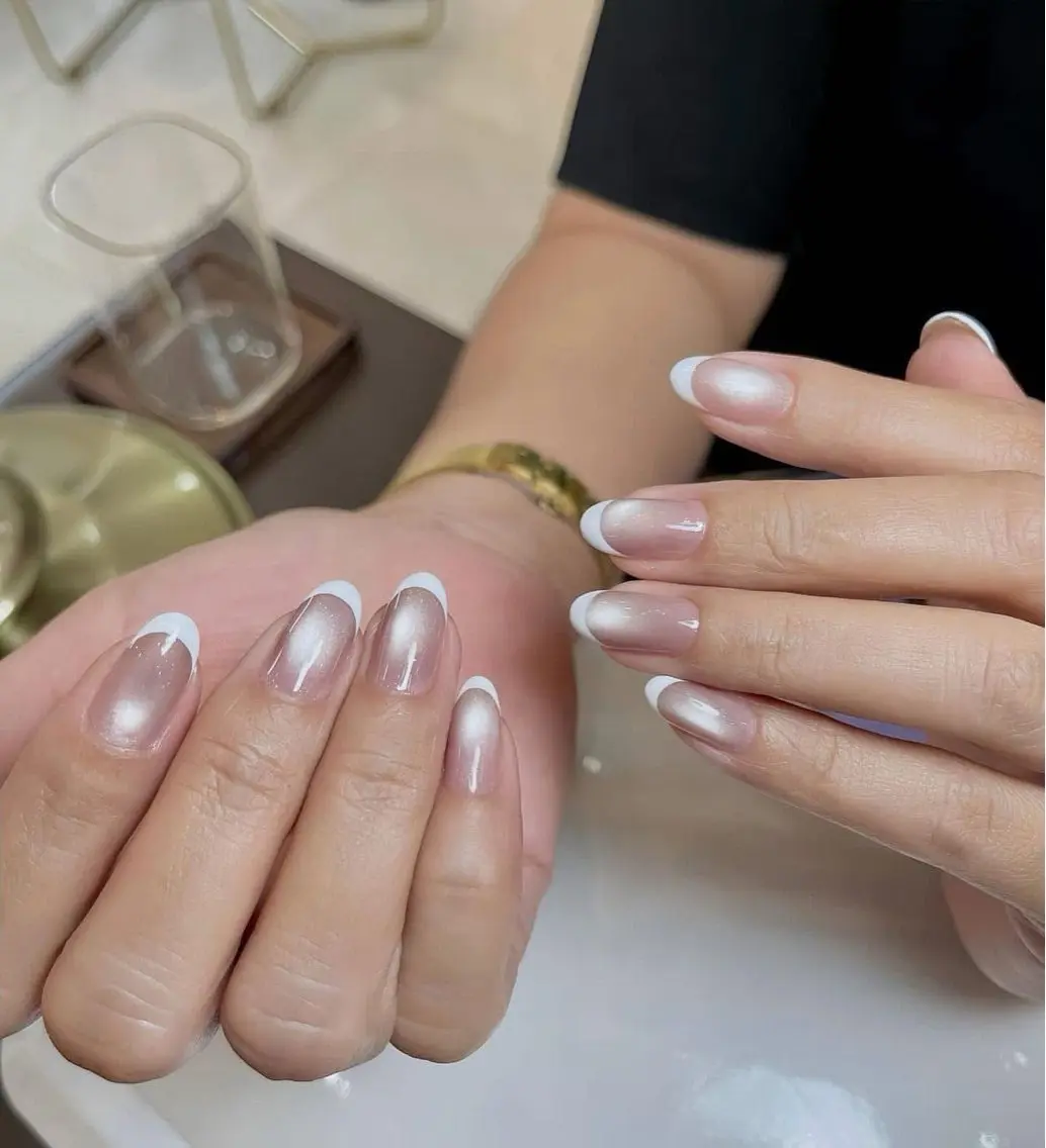 ネイル チークネイル フレンチネイル グラデーション キラキラネイル 韓国ネイル ハンドネイル Minette nailHuongのネイルデザイン