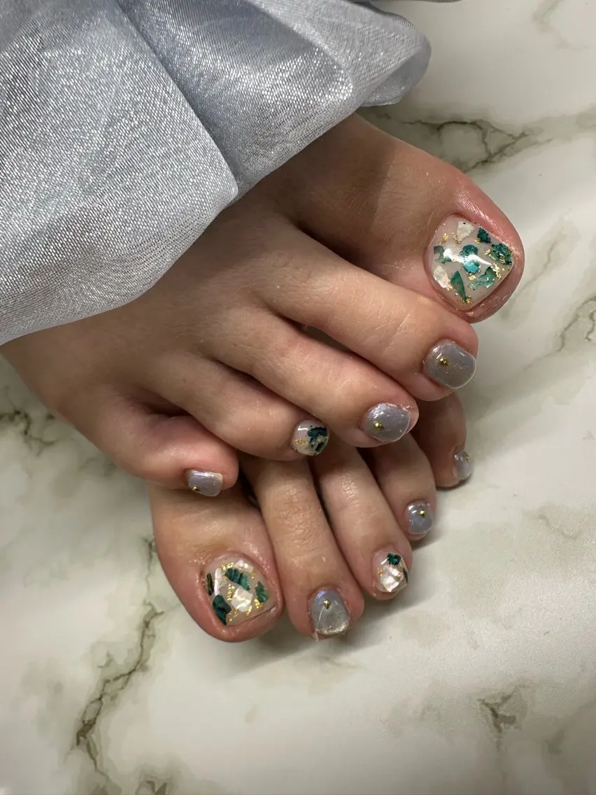 ネイル フットネイル AOAQUA SHIORIのネイルデザイン