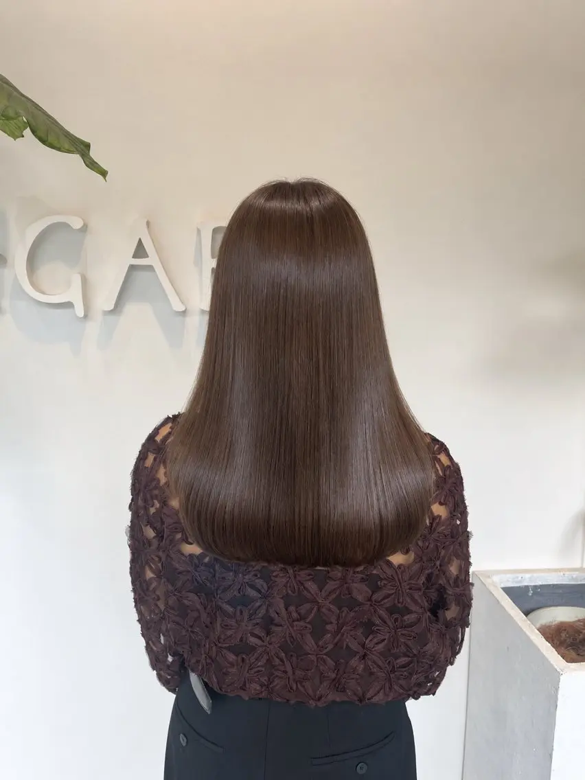 カラー NEIRO/ベージュ /グレージュのヘアスタイル