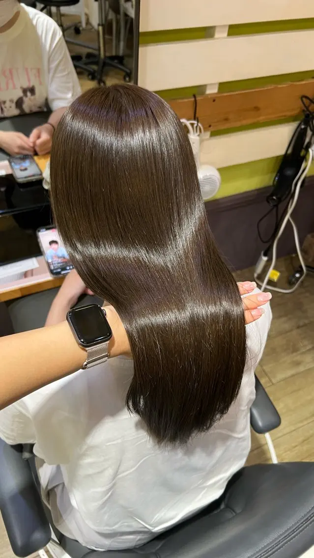 カラー グレージュ ヘアカラー トリートメント ミディアムレイヤー/ 艶カラー🎀　emiのヘアスタイル
