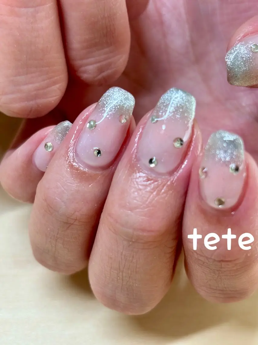ネイル ピンク ストーンネイル tete __のネイルデザイン