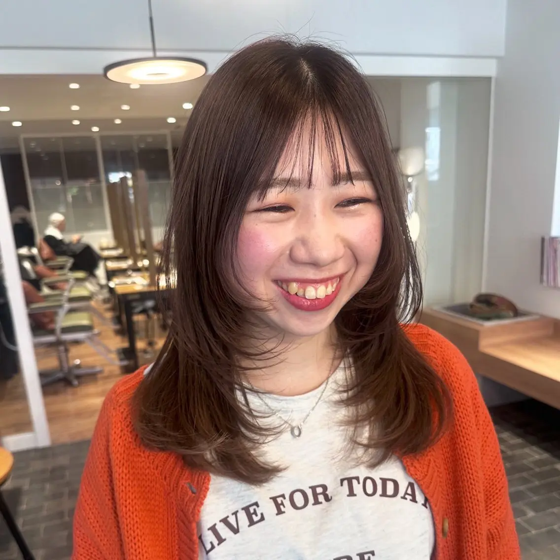セミロング レイヤーカット かとう きりん🎀🪽のヘアスタイル