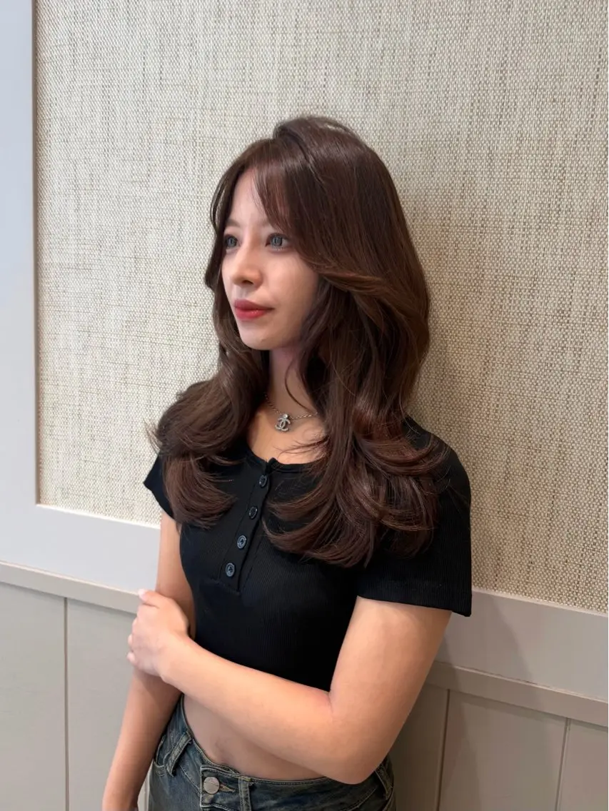 ロング カラー カット ヘアカラー トリートメント 💗渋谷/韓国/レイ ヤー顔周りSayaのヘアスタイル
