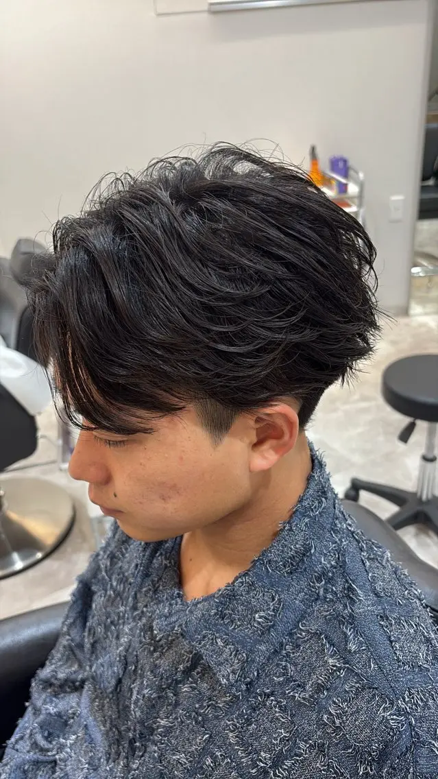 ショート パーマ メンズ フェザーパーマ マッシュ メンズパーマ 刈り上げ メンズ美容師/ フェザー/池戸晴也のヘアスタイル