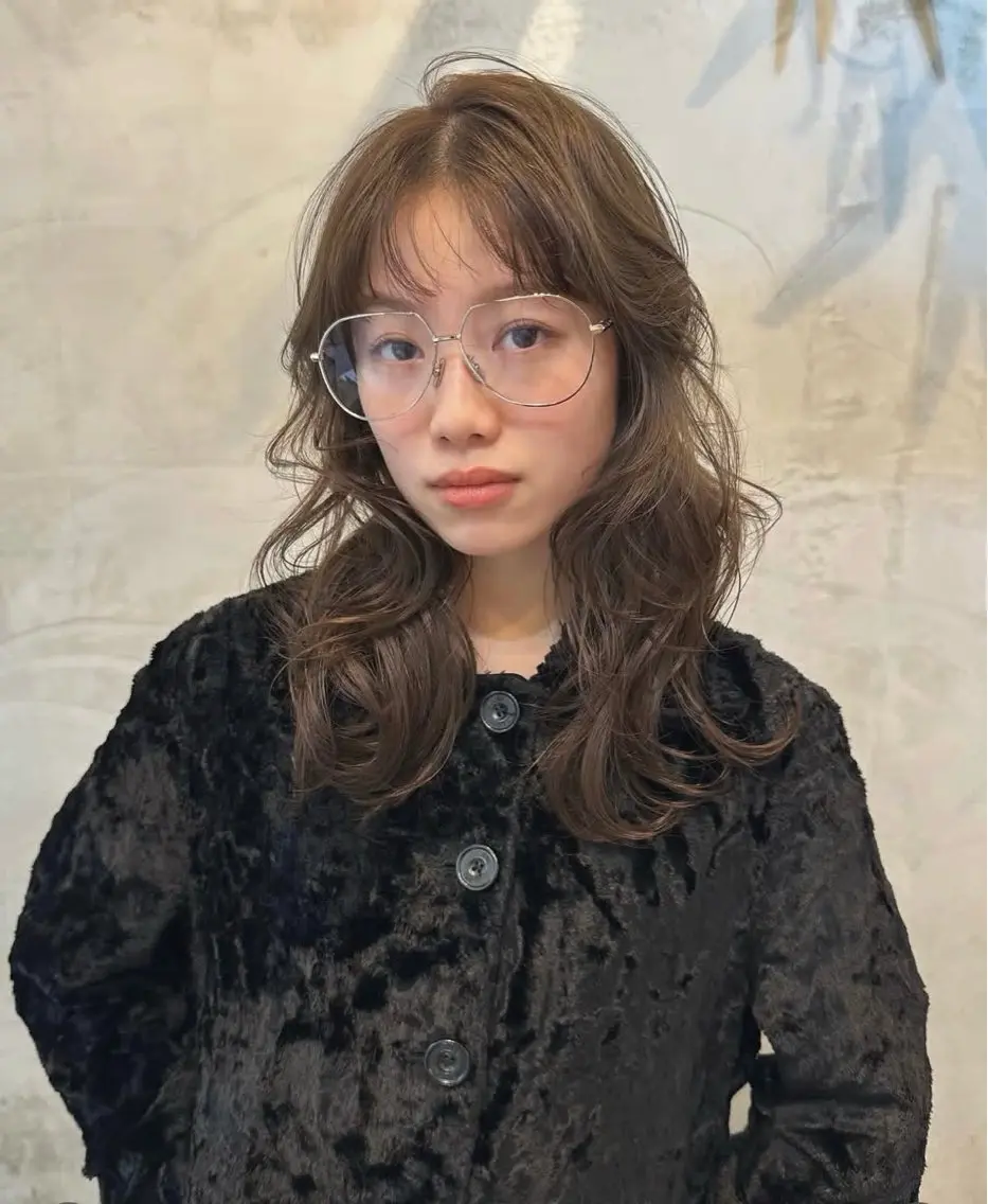 one color + 内部補修treatment🥣の写真