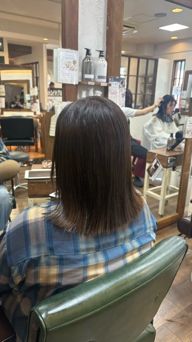 ミディアム カラー ブラウンカラー 透明感カラー オリーブブラウン カット ヘアカラー 元山 透明感艶カラー 🌻レイヤーカットのヘアスタイル