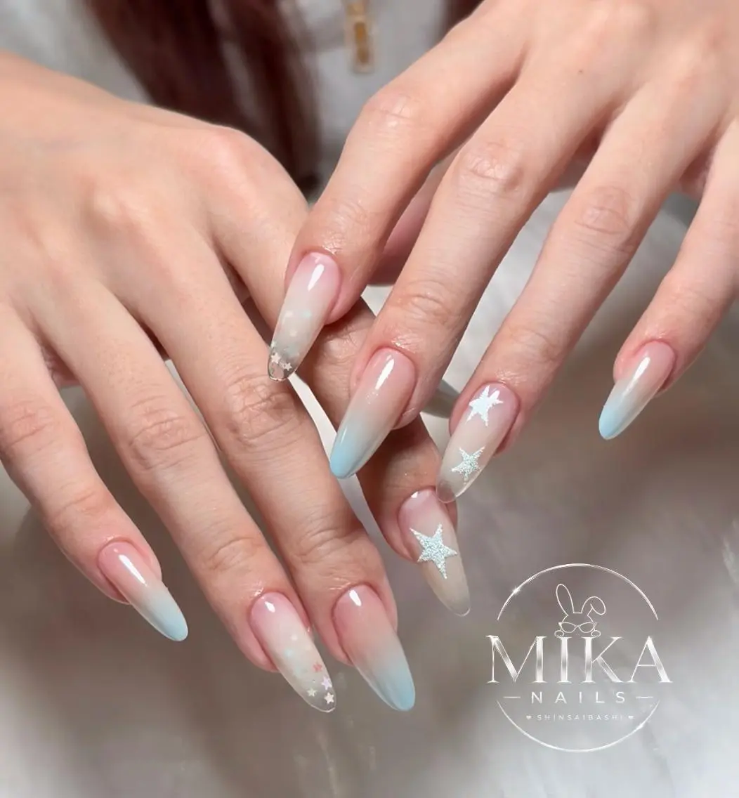 ネイル アートネイル チークネイル ドット フットネイル フレンチネイル ハンドネイル Luna Mikaのネイルデザイン