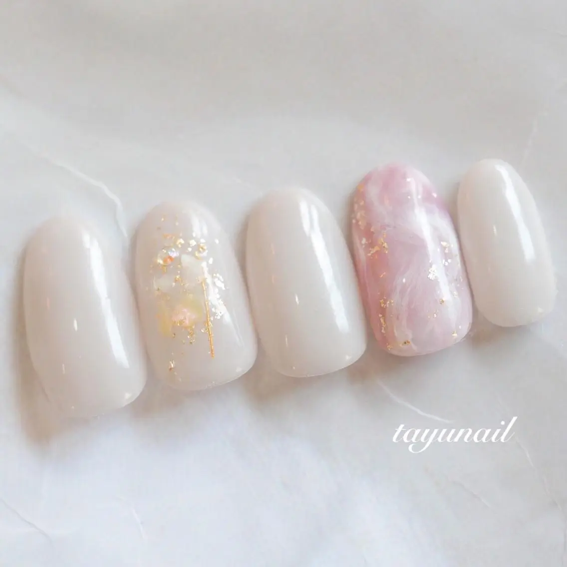ネイル アートネイル ブルー ジェルネイル ニュアンスネイル ワンカラーネイル ハンドネイル ネイルサロン 【たゆnail】のネイルデザイン