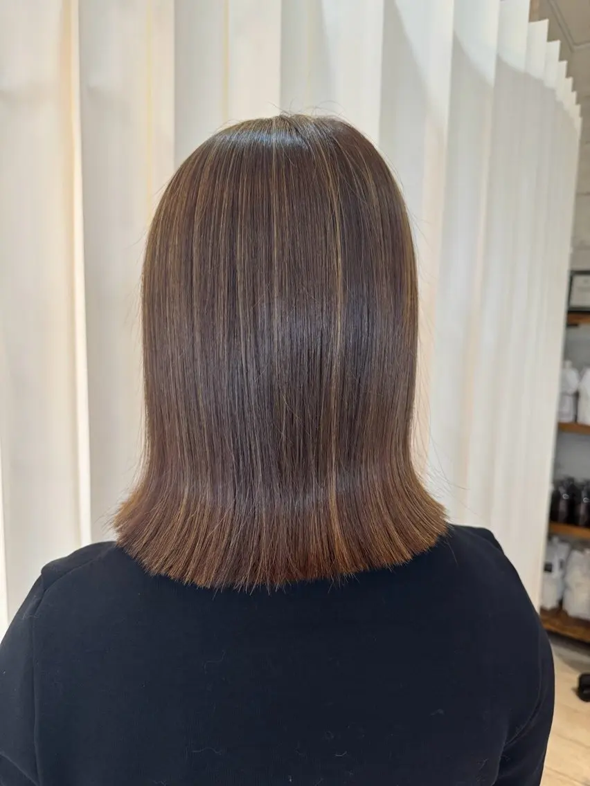 ミディアム カラー ハイライトカラー ハイライト ヘアカラー トリートメント 赤坂 由麻のヘアスタイル