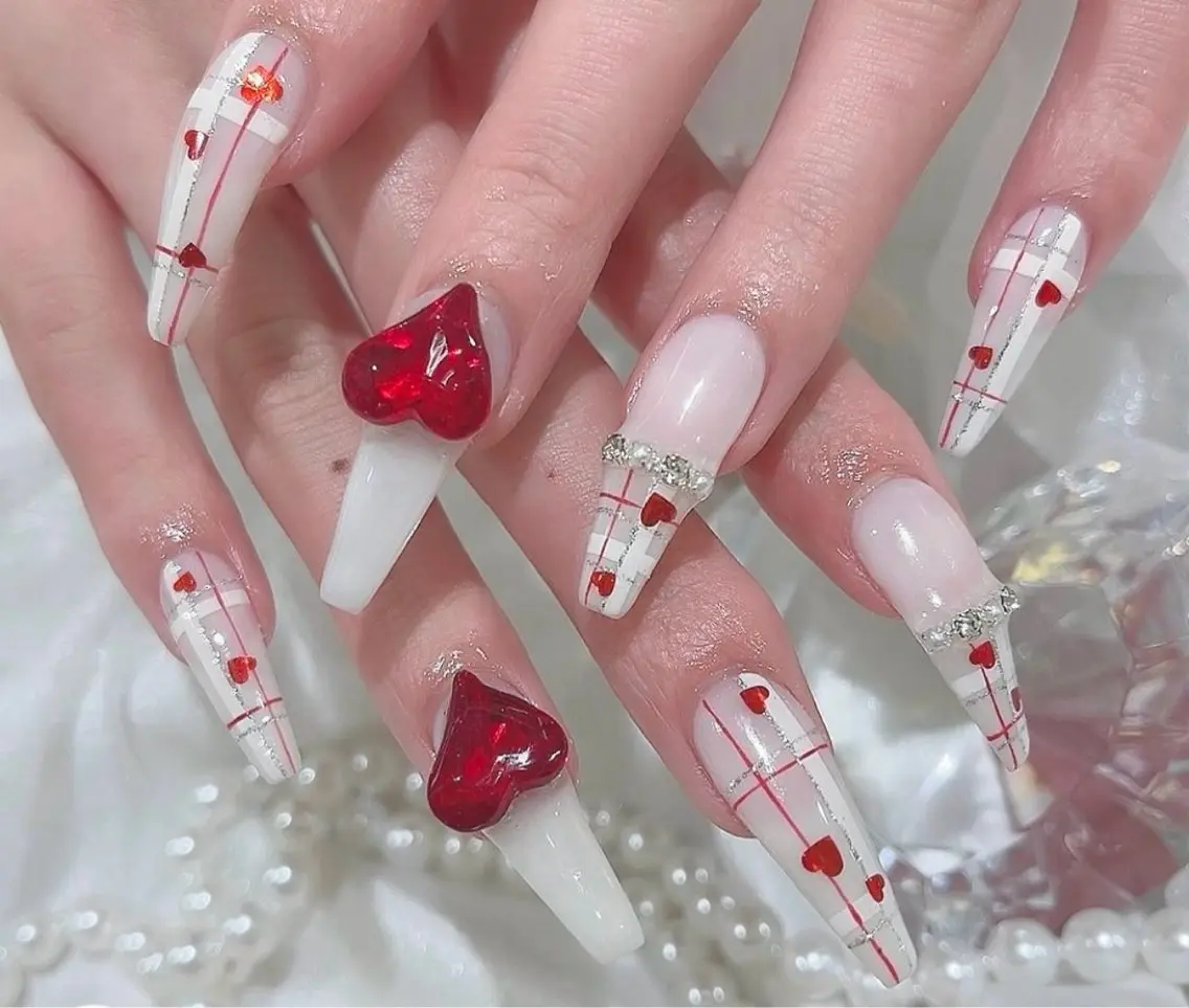 ネイル グラデーション キラキラネイル ワンカラーネイル 冬ネイル Jenn Nail Salonのネイルデザイン