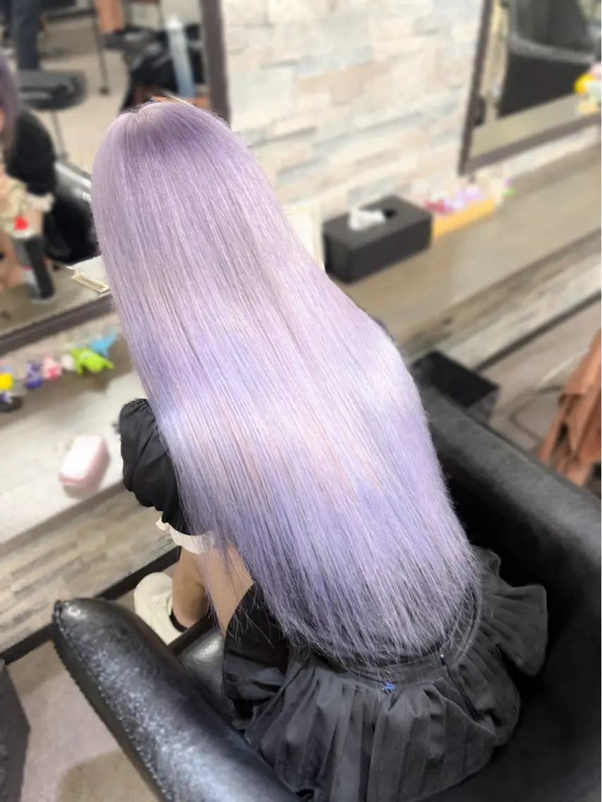 ロング カラー カット ヘアカラー トリートメント エクステ ハイトーンエクステ 🎩カズキ🎩のヘアスタイル