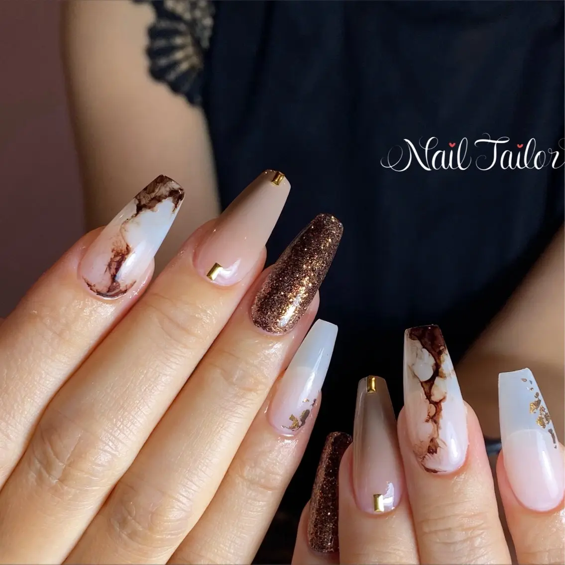 ネイル ブラウン 長さ出し ジェルネイル ラメ(グリッター) ワンカラーネイル ハンドネイル NailTailor ネイルテイラーのネイルデザイン