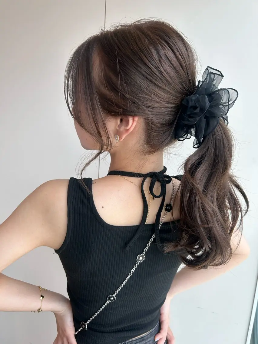 ロング カラー ベージュカラー ブリーチ ダブルカラー モカベージュ ブリーチなしカラー 小倉/レイヤー/ 顔周りカット/naoのヘアスタイル