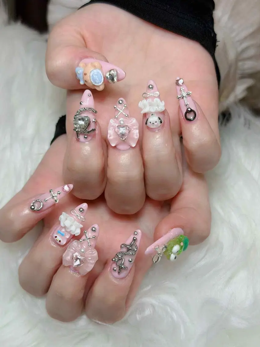 ネイル オーロラネイル チークネイル フットネイル フレンチネイル ハロウィン Lumi Shinokuboのネイルデザイン