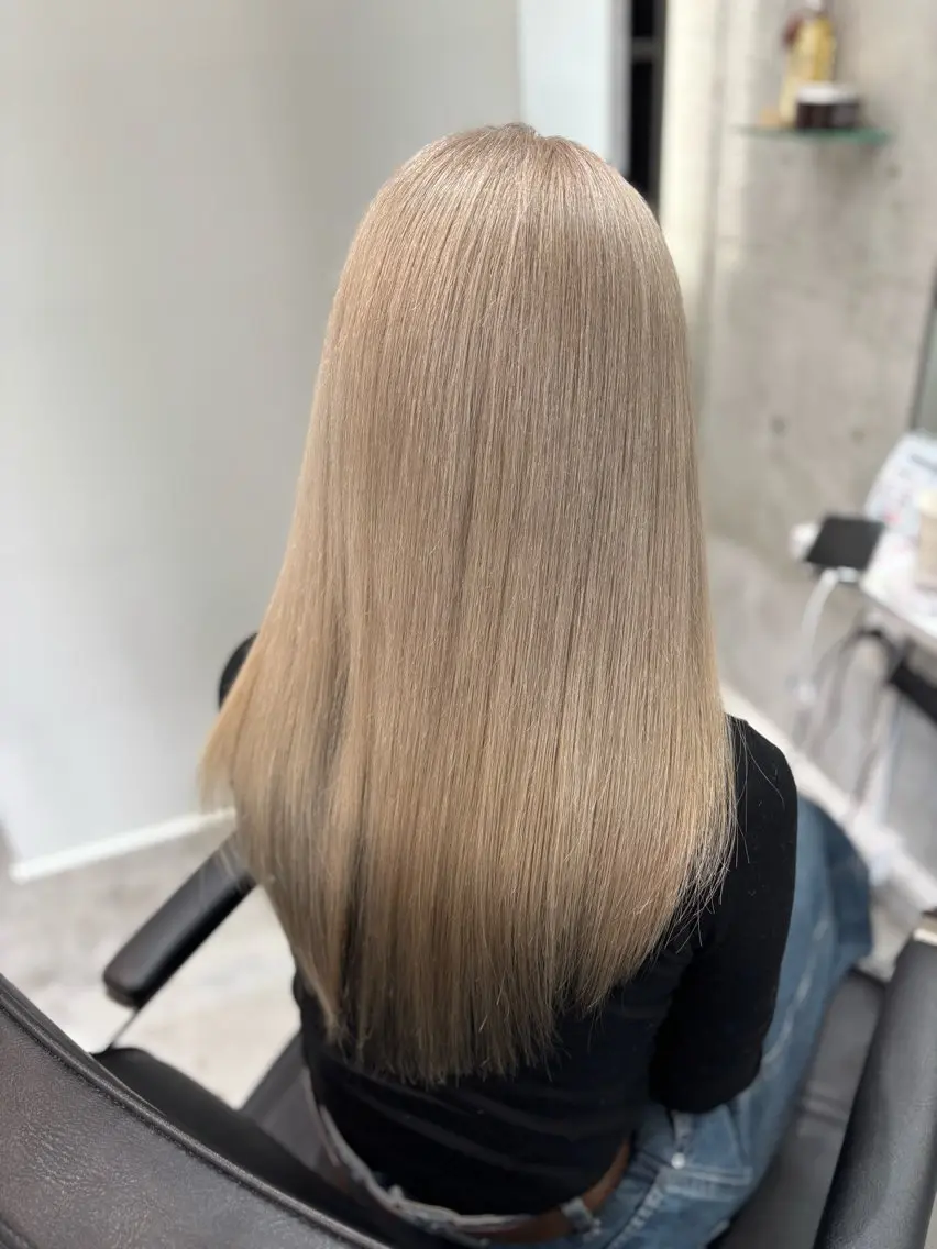 【モデル限定🩶】ケアブリーチWカラーの写真